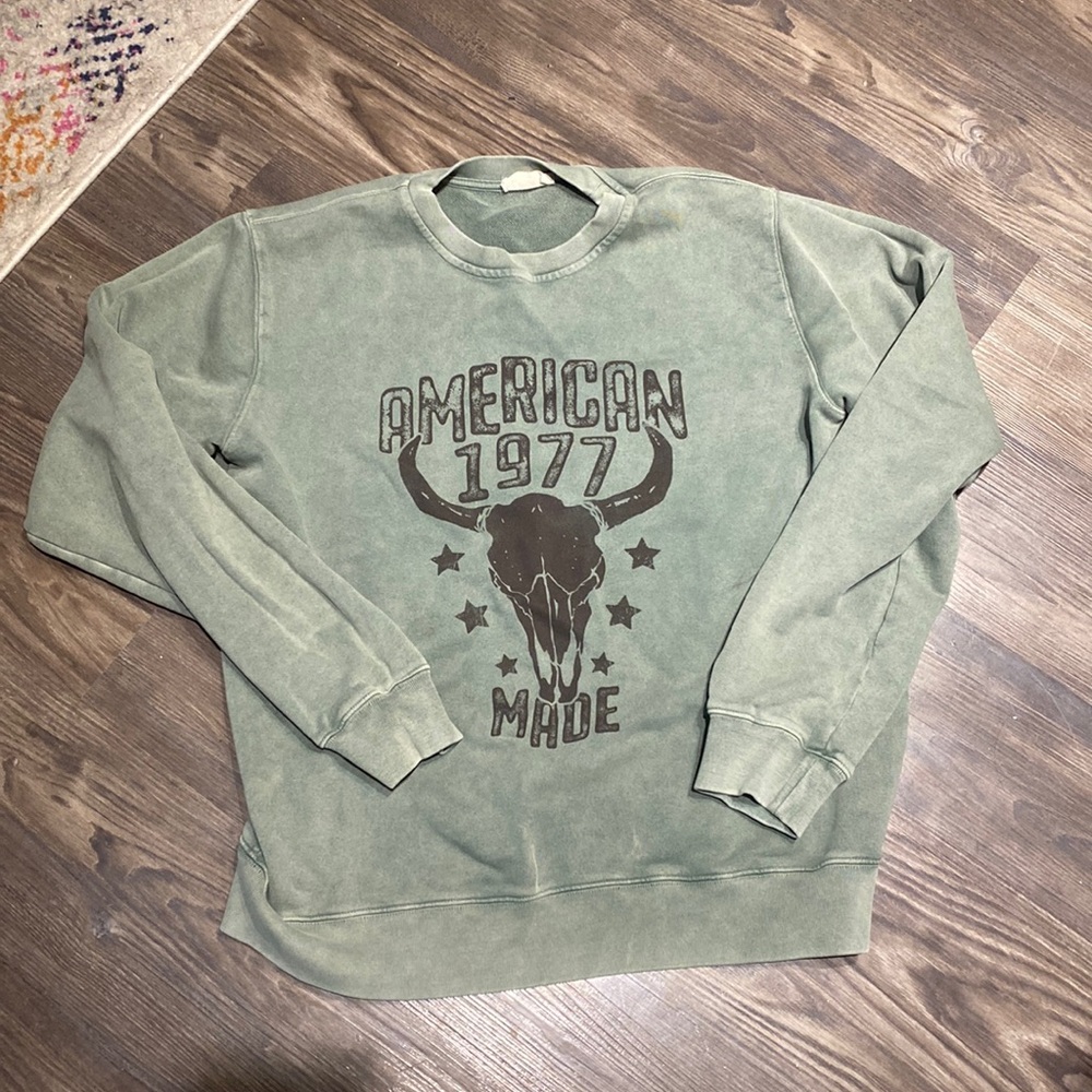 Green Sweatshirt